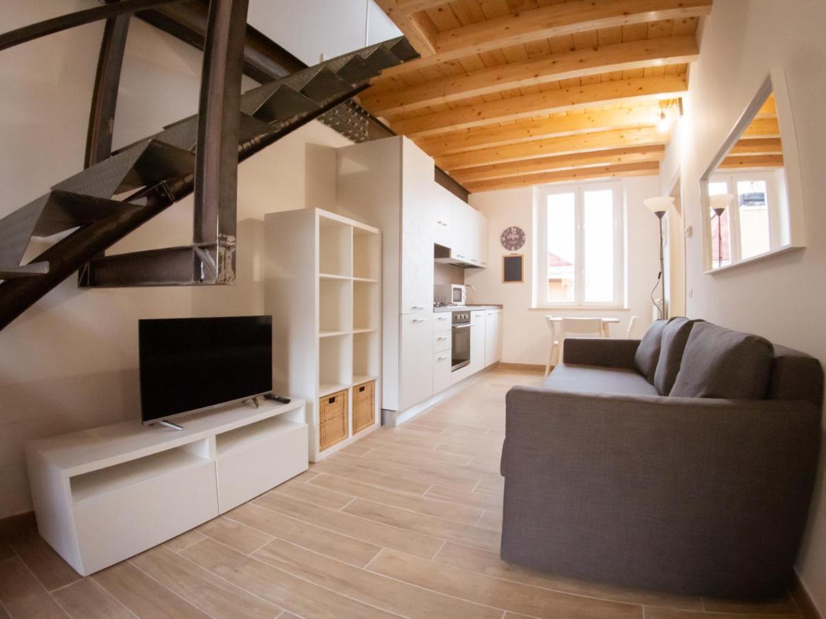 Flats 15 - New Opening Lejlighed *